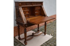 Escritoire desk